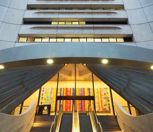 GPT sells stake in MLC Centre for $800 million Dexus commences transformation of MLC Centre retail precint in Sydney