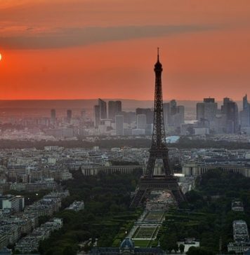 Real IS buys Paris office building Paris office space
