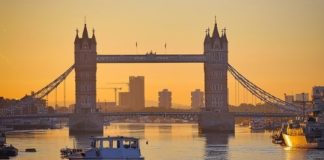 Ares and Black Mountains Partners acquire iconic office building in London