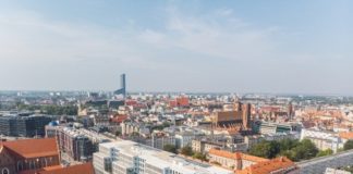 Skanska sells three office buildings in Poland for €214M Skanska sells three office buildings in Poland for €214M