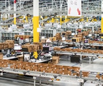 DekaBank provides financing for new Amazon logistics facility DekaBank provides financing for new Amazon logistics facility