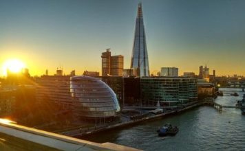 M&GPrudential invests £875m in City Of London office complex M&GPrudential invests £875m in City Of London office complex