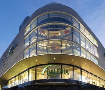 Commerz Real buys 20 percent stake in 10 Kaufhof stores Commerz Real buys 20 percent stake in 10 Kaufhof stores