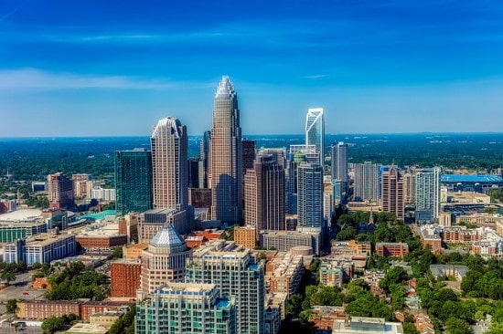Cousins Properties completes sale of office tower in Charlotte