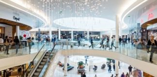 URW completes disposal of five French shopping centres for €2bn URW completes disposal of five French shopping centres for €2bn