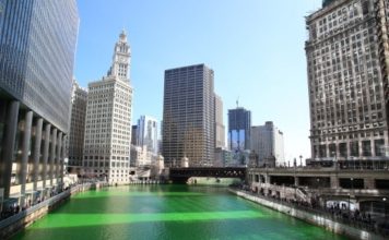 Cushman & Wakefield arranges $210m sale of trophy office tower in Chicago Cushman & Wakefield arranges $210m sale of trophy office tower in Chicago