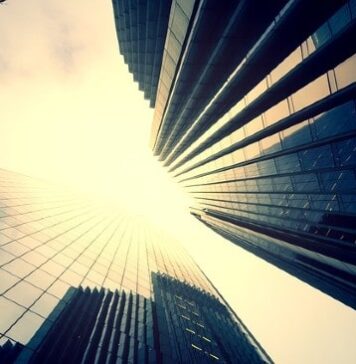 UK commercial property total returns edge back into positive territory, says CBRE UK commercial property total returns edge back into positive territory, says CBRE