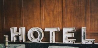 Apple Hospitality REIT buys two Hyatt hotels in Tempe, Arizona Apple Hospitality REIT buys two Hyatt hotels in Tempe, Arizona