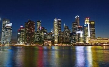 CMT, CCT unitholders vote in favour of merger to form new REIT CMT, CCT unitholders votes in favour of merger to form largest REIT in Singapore