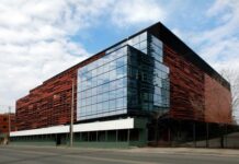 Equinix completes acquisition of 13 data centers in Canada for US$780m Equinix completes acquisition of 13 data centers in Canada for US$780m