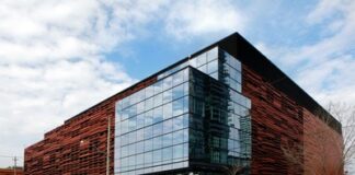 Equinix completes acquisition of 13 data centers in Canada for US$780m Equinix completes acquisition of 13 data centers in Canada for US$780m