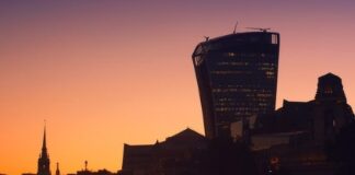 UK commercial property capital values decrease 0.9% in Q3 UK commercial property capital values decrease 0.9% in Q3