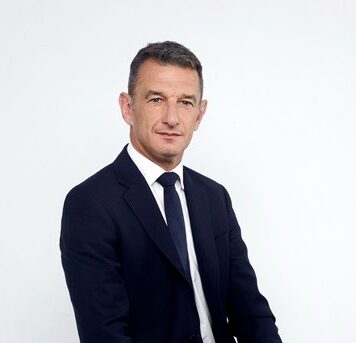 URW appoints Jean-Marie Tritant as Group CEO URW appoints Jean-Marie Tritant as Group CEO