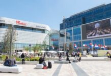 Unibail-Rodamco-Westfield announces successful €2 Bn bond placement Unibail-Rodamco-Westfield announces successful €2 Bn bond placement