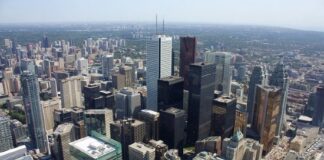 Colliers : One in 10 offices in Canada were vacant in Q4 2020 Colliers says over 1 in 10 offices in Canada were vacant in Q4 2020