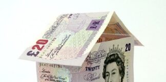 Aviva Investors commits to £1bn climate transition loans into real estate by 2025 Aviva Investors commits to £1bn climate transition loans into real estate by 2025
