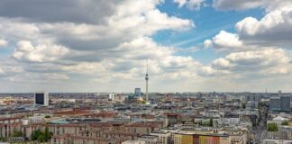 Accentro acquires €2.8bn real estate manager in Germany