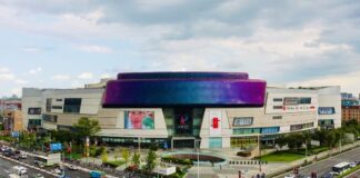Link REIT buys 50% interest in Shanghai shopping mall for $429m Link REIT buys 50% interest in Shanghai shopping mall for $429m