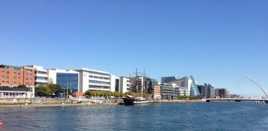 Colony Capital sells Dublin office portfolio to Blackstone for €292m Colony Capital sells Dublin office portfolio to Blackstone for €292m