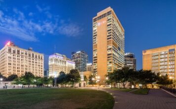 UBS extends lease at Shorenstein’s UBS Tower in Nashville UBS extends lease at Shorenstein's UBS Tower in Nashville