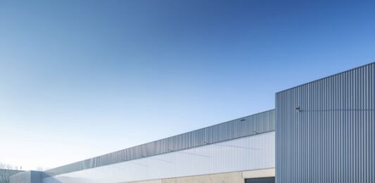 Dream Industrial REIT buys European logistics portfolio worth €882m Dream Industrial REIT buys Pan-European logistics portfolio worth €882m