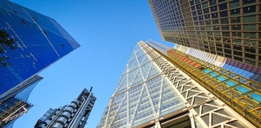 UK commercial property investment reaches £25.7bn in H1 2021 UK commercial property investment reaches £25.7bn in H1 2021