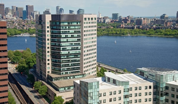 Oxford Properties, J.P.Morgan sell One Memorial Drive in Boston for $825.1m
