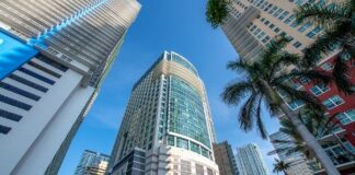 KKR, Parkway sign lease at Miami office tower KKR, Parkway sign lease at 1111 Brickell in Miami