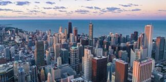 Blue Owl to buy Oak Street for $950m Blue Owl to buy Oak Street for $950m