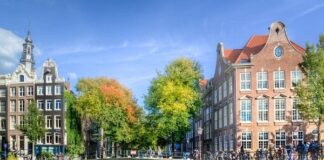Savills IM buys neighbourhood shopping scheme in Amsterdam for €51m Savills IM buys neighbourhood shopping scheme in Amsterdam for €51m