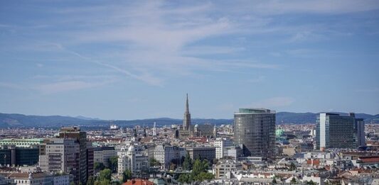 Slate pays €90 for European real estate portfolio Slate pays €90 for European real estate portfolio
