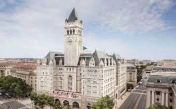 Trump Organization to sell Washington hotel for $375m, WSJ reports Trump Organization to sell Washington hotel for $375m, WSJ reports