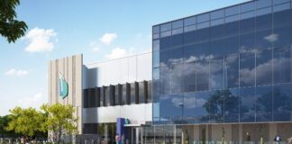 Vantage tops out first data center in Goodyear, Arizona Vantage tops out first data center in Goodyear, Arizona