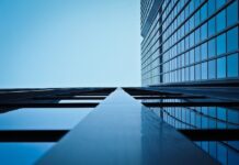 South East office investment hit record £4bn in 2021, says Knight Frank South East office investment hit record £4bn in 2021, says Knight Frank