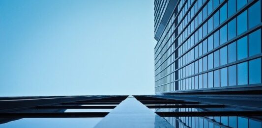 South East office investment hit record £4bn in 2021, says Knight Frank South East office investment hit record £4bn in 2021, says Knight Frank