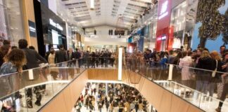 URW to sell 45% stake in €1bn Paris shopping centre