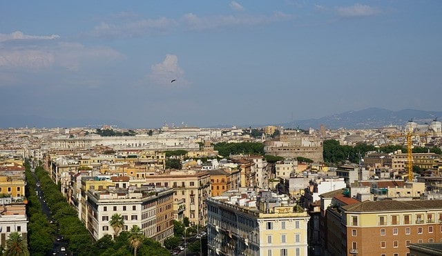 Apollo completes acquisition of Italian real estate portfolio for €842m