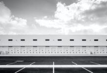 Allianz Real Estate grows global logistics portfolio to €11.6bn in 2021 Allianz Real Estate grows global logistics portfolio to €11.6bn in 2021