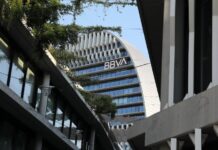 BBVA to buy back 662 branches from Merlin for €2bn BBVA to buy back 662 branches from Merlin for €2bn