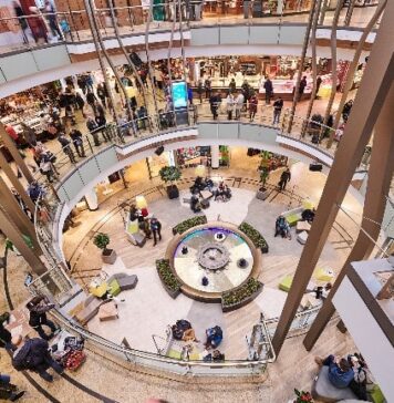 Oaktree, CURA to make voluntary public takeover offer for Deutsche EuroShop Oaktree, CURA to make voluntary public takeover offer for Deutsche EuroShop