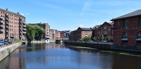 Regional REIT pays £26.5m for three Yorkshire office assets Regional REIT pays £26.5m for three Yorkshire office assets