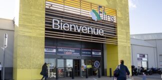 MRM buys two shopping centres in France for €90.4m MRM buys two shopping centres in France for €90.4m
