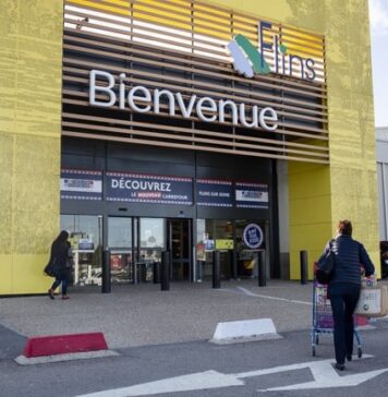 MRM buys two shopping centres in France for €90.4m MRM buys two shopping centres in France for €90.4m