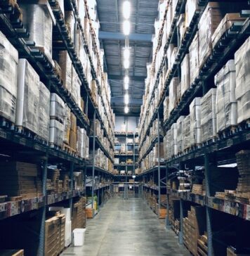 Macquarie pays €29m for Polish last-mile logistics facility Macquarie pays €29m for Polish last-mile logistics facility