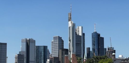 European commercial real estate investment falls 37% in Q3 European commercial real estate investment falls 37% in Q3