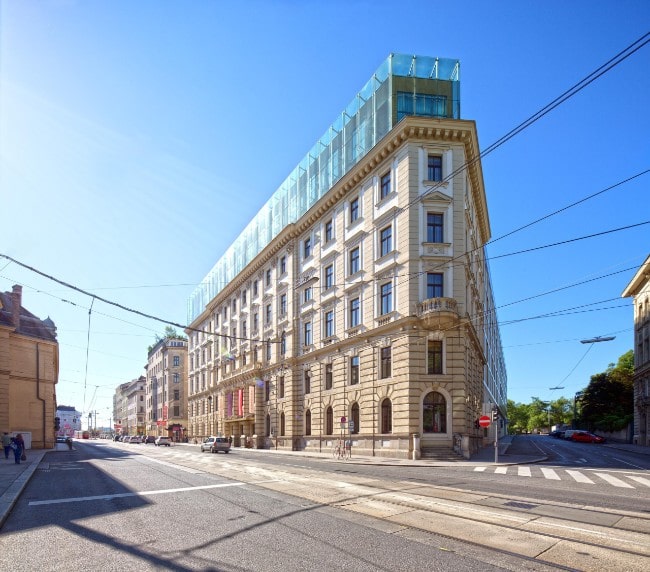CA Immo sells hotel and office property in Vienna