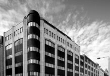 Derwent London sells office building in 19 Charterhouse Street for 54m