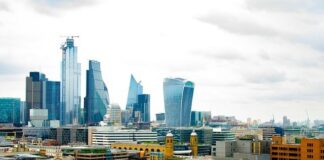 UK property investment returns decline 11.9% in Q4 UK property investment returns decline 11.9% in Q4