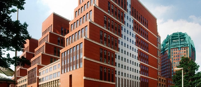 Deka sells office property in The Hague