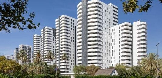 Savills IM acquires two residential properties in Valencia for €66m Savills IM acquires two residential properties in Valencia for €66m
